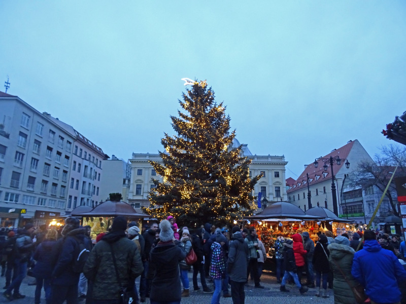 Bratislava17-16
