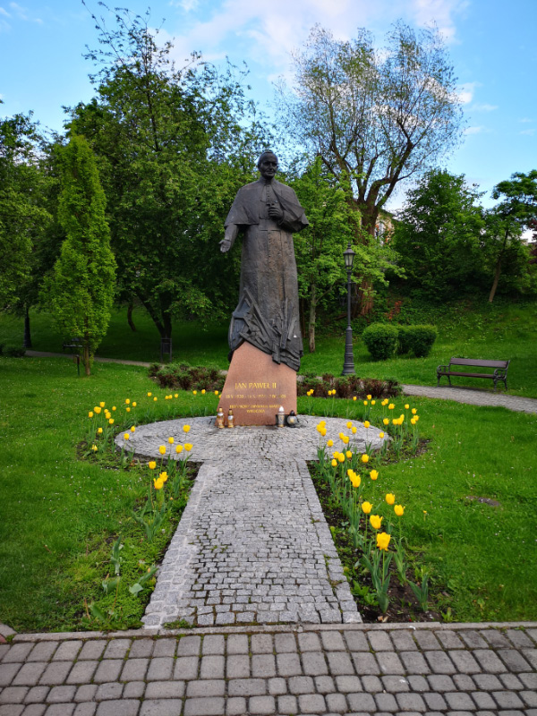 Wieliczna 19