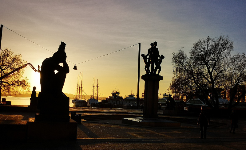 Statues 1