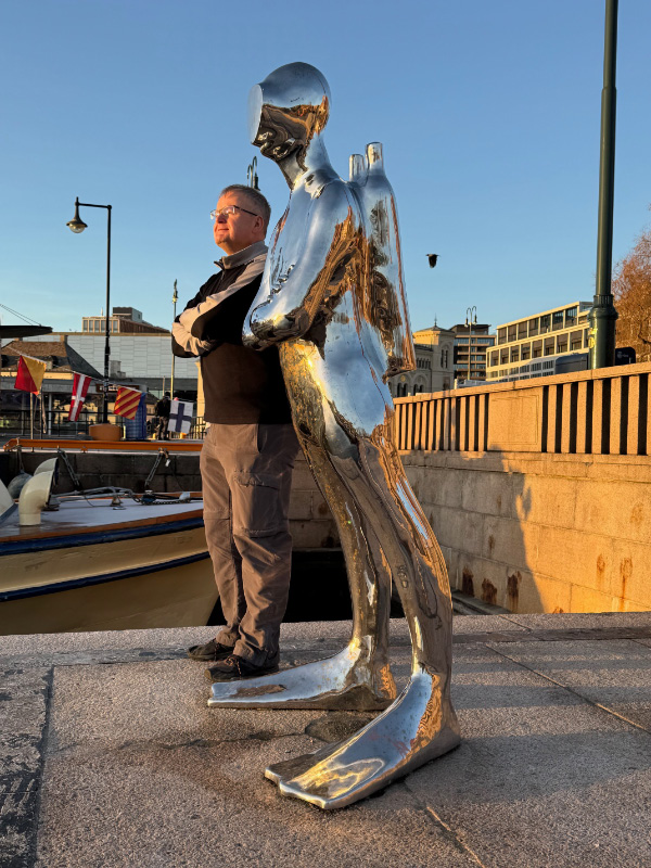 Statues 4
