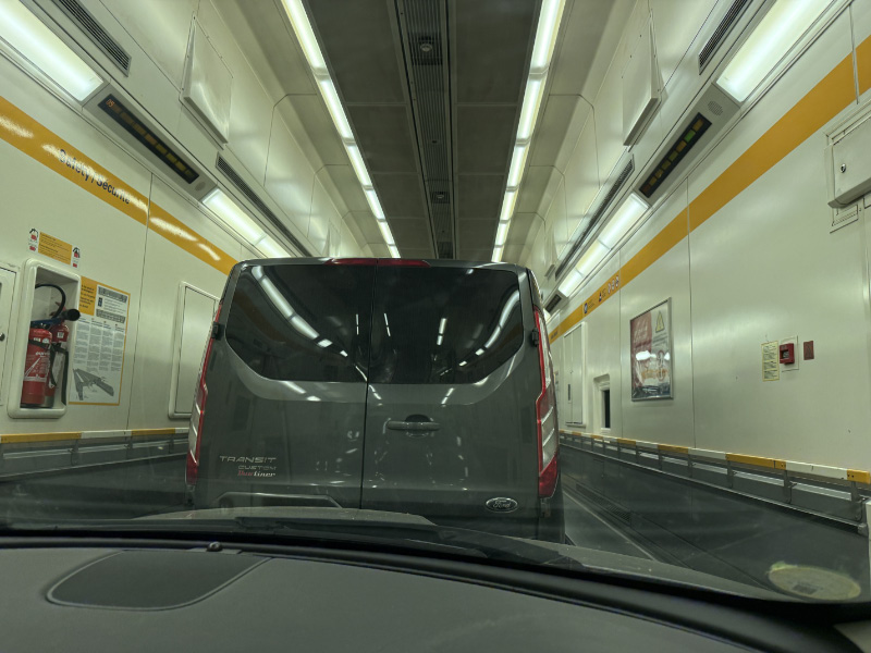 Tunnel