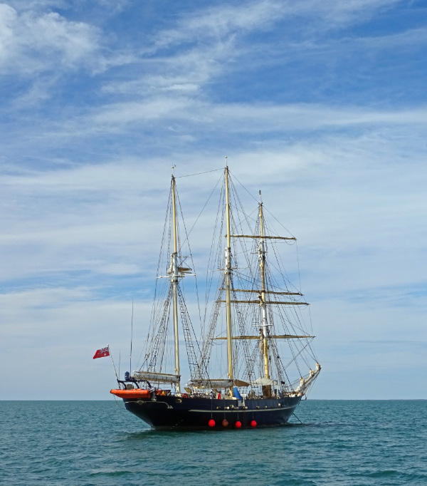 Catamaran 9