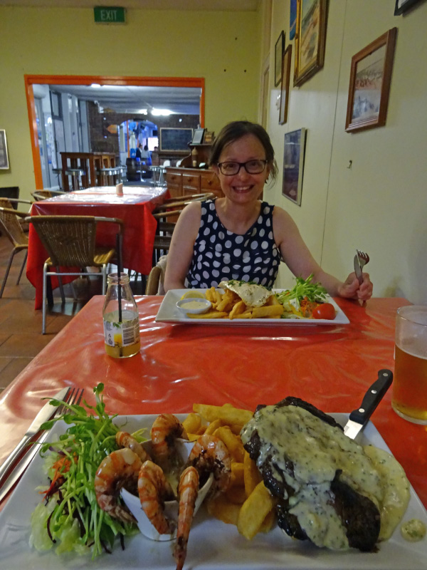 Dinner Shark Bay Hotel 1