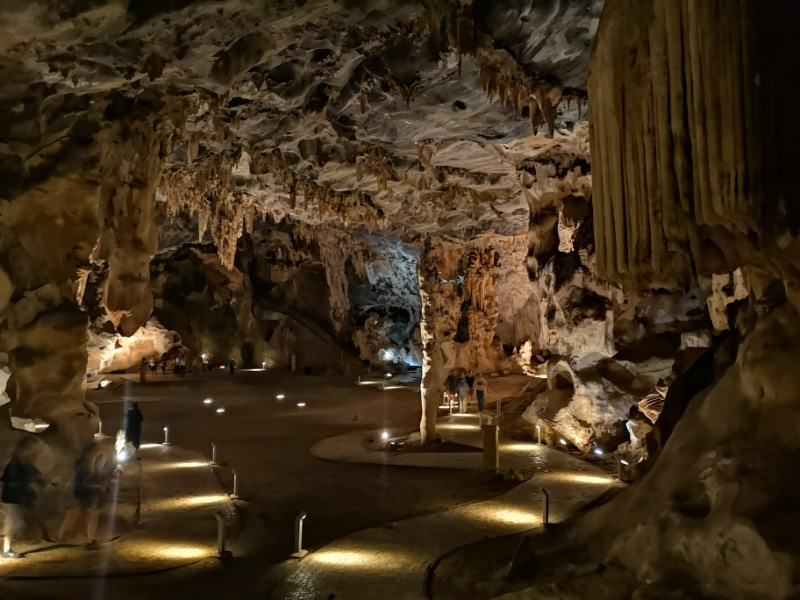 Caves 9