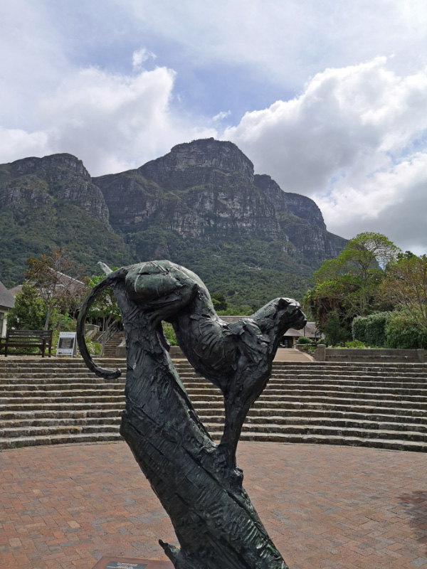 Statue