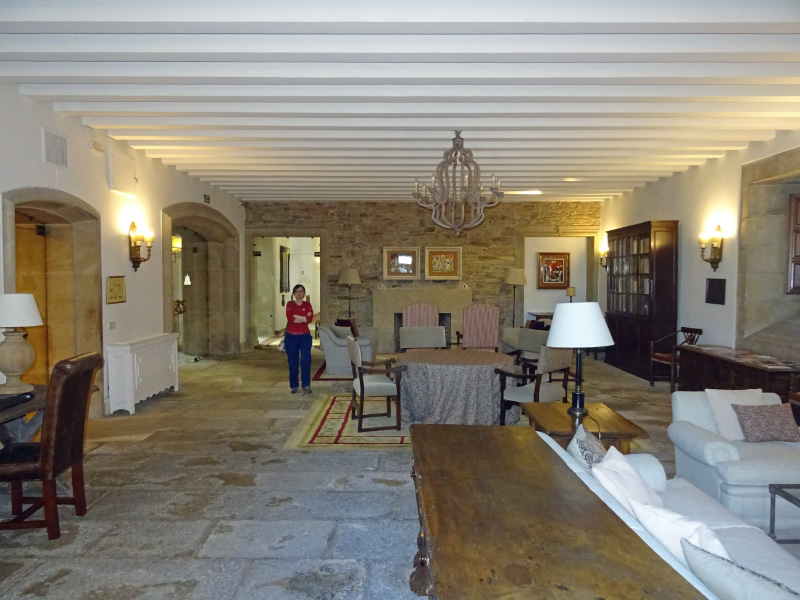 Lounge 2