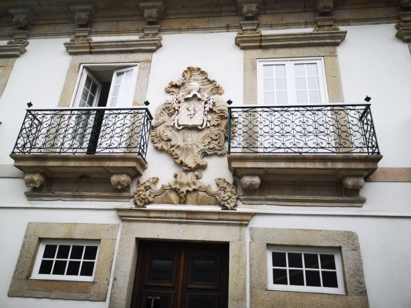 Crest