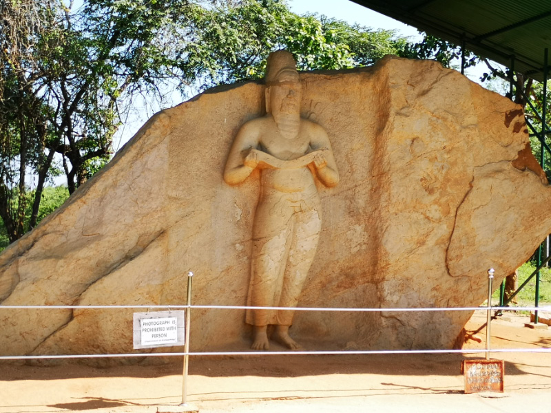 Statue
