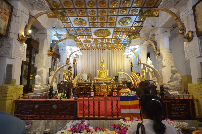 Kandy Temple of the Tooth 4
