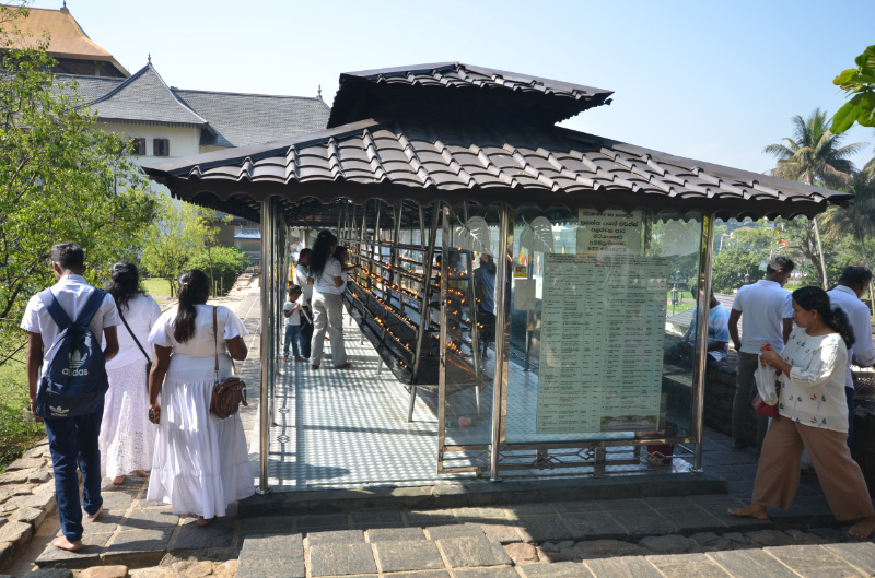 Kandy Temple of the Tooth 6
