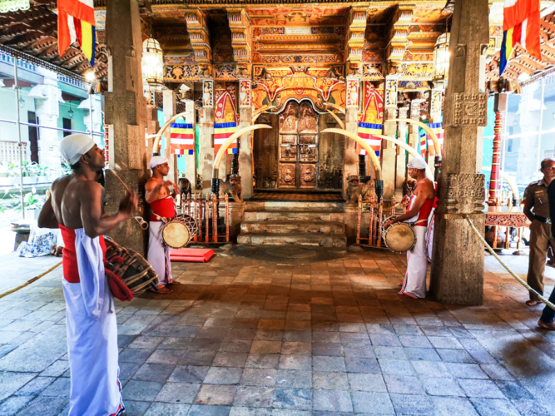 Kandy Temple of the Tooth 11
