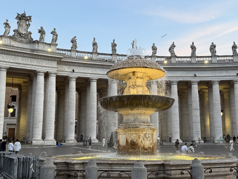 Vatican 5