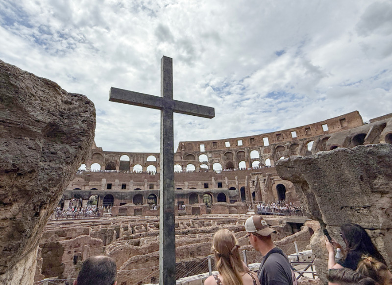 Colosseum 9